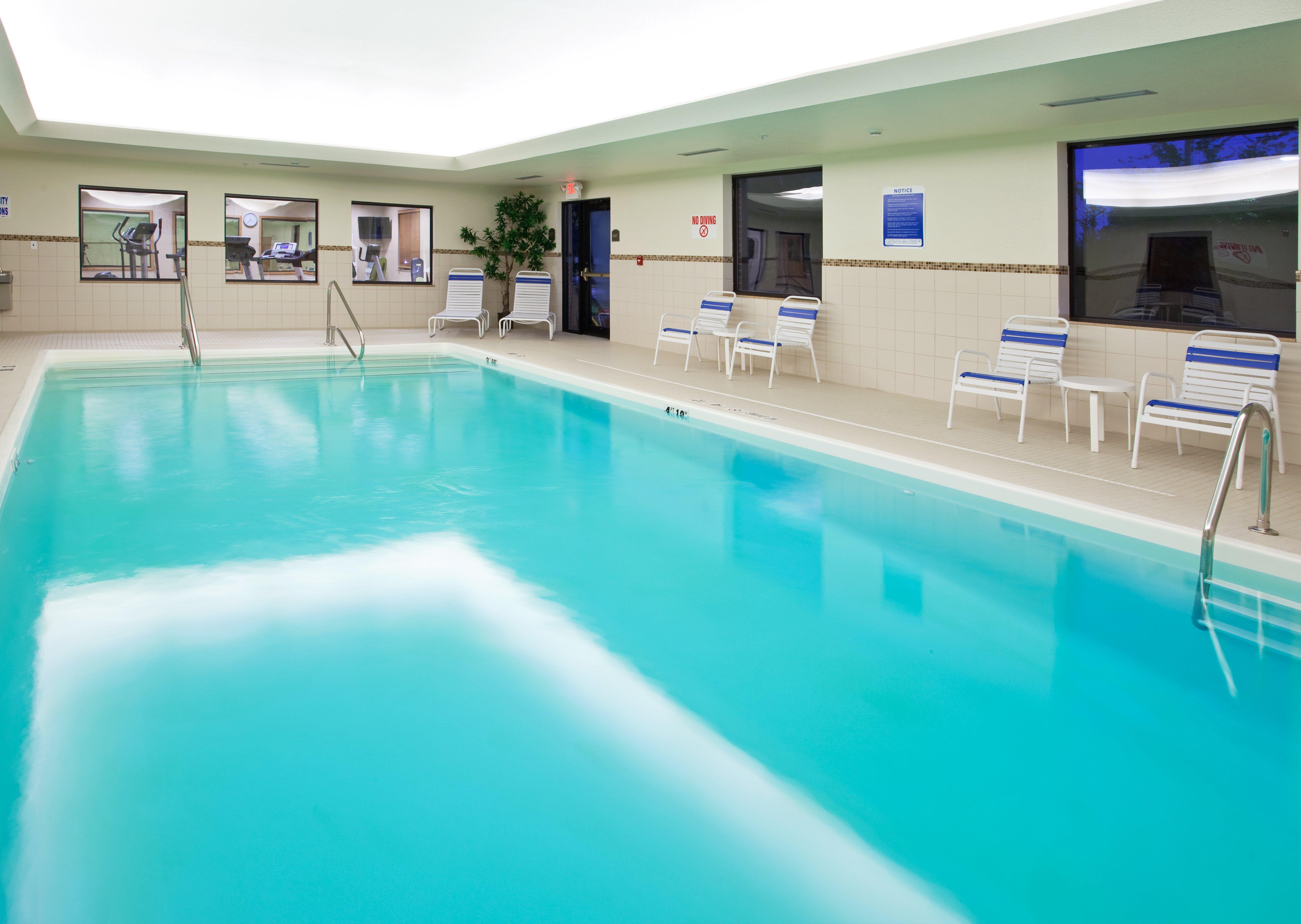 Holiday Inn Express Hotel & Suites Chesterfield - Selfridge Area By Ihg Exterior foto